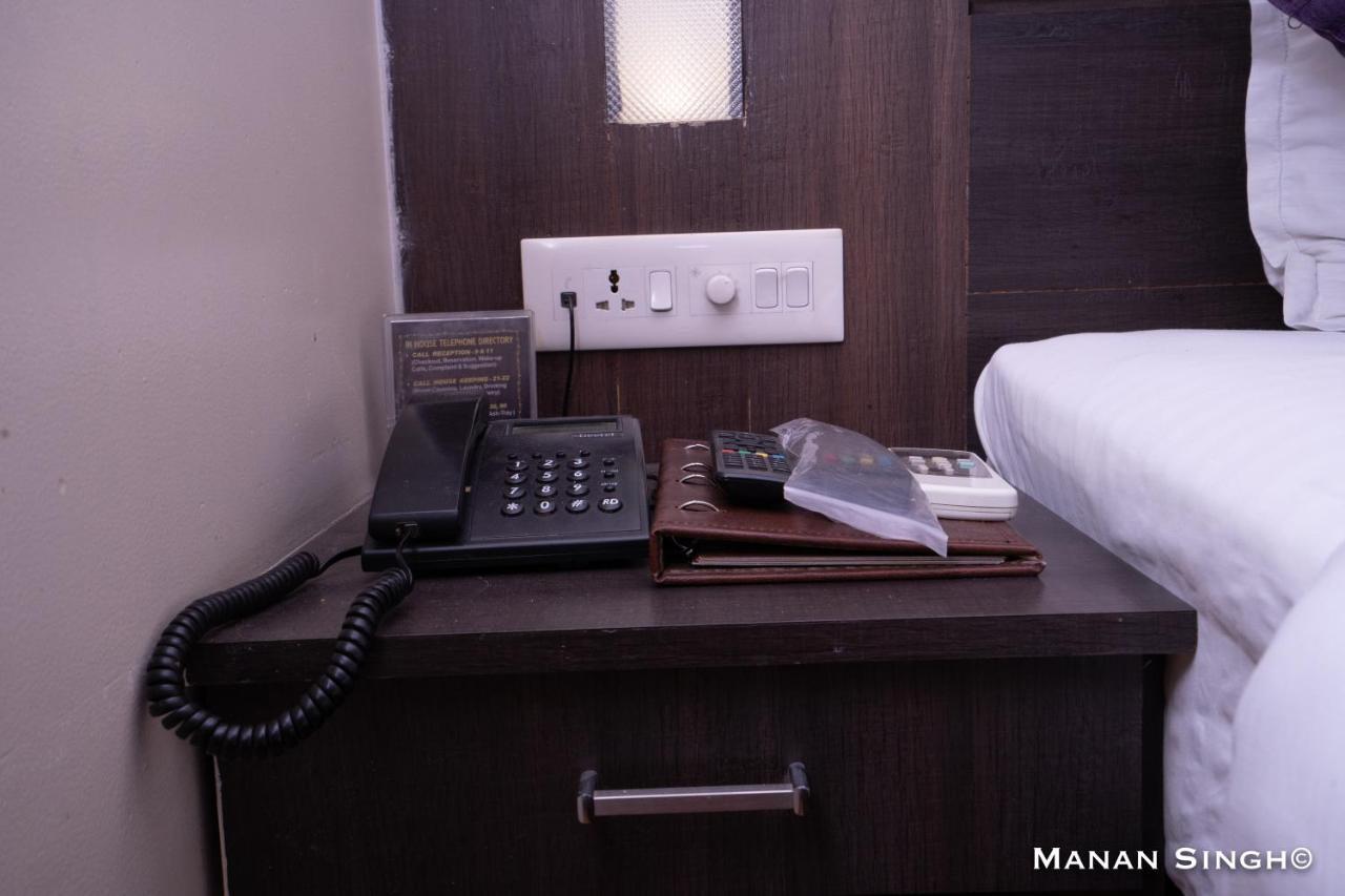 Hotel Samrat Jabalpur Eksteriør billede